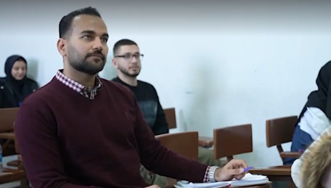 مستند "جوان" روایتی از علم و عمل (1404)